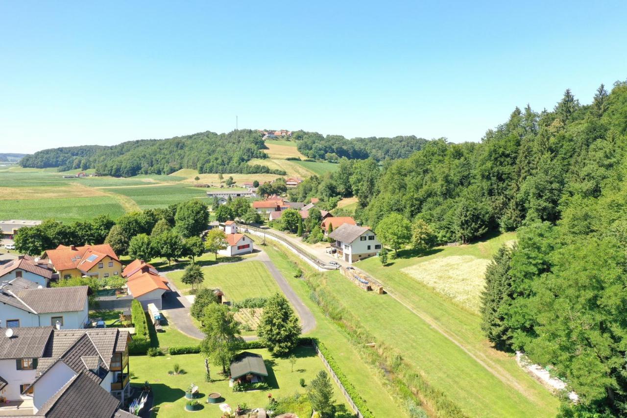 Gasthof Zum Wallner Hotel Kalch Buitenkant foto